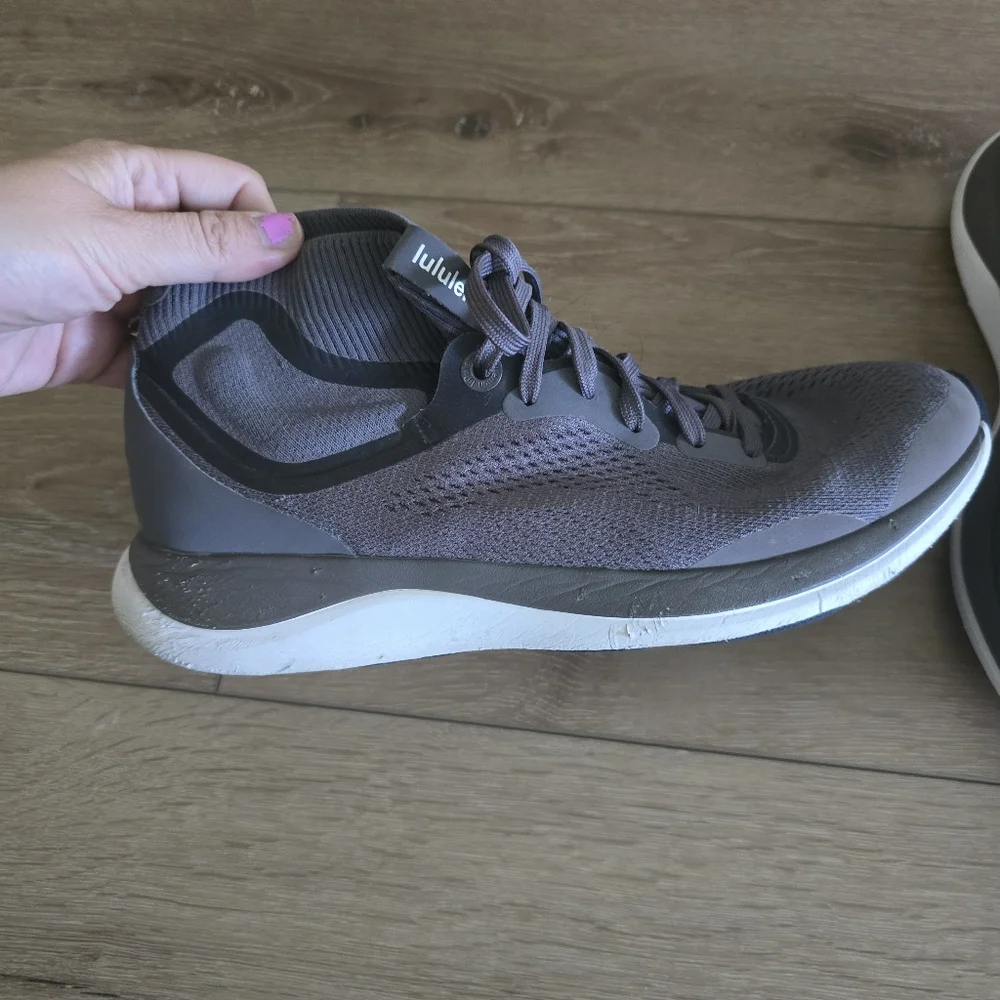 Lululemon Chargefeel Mid Workout Shoes - Picture 3 of 10